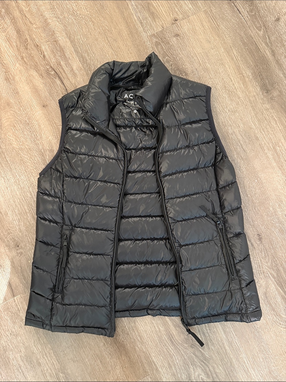 AQUA Black Puffer Vest